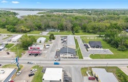 311  W 3rd  ST Unit #A, Grove, OK 74344