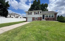 203 CARLTON DRIVE, BROOMALL, PA 19008