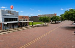 1121 Main Street, Commerce, TX 75428