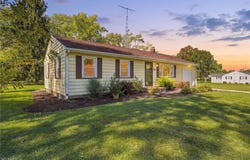 1595 Kenyon Avenue SW, Massillon, OH 44647