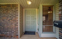 708 N Cross Timbers Drive, Moore, OK 73160