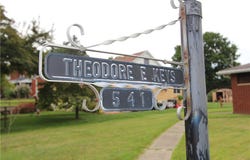 541 Thomas Richard Ln, Hempfield Twp, PA 15601