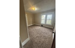 821 W Mullan Avenue, Waterloo, IA 50701