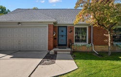 1111 S Renaud Road, Grosse Pointe Woods, MI 48236