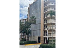 3301 N Country Club Drive, Aventura, FL 33180