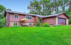 5139 Woodhill Road, Minnetonka, MN 55345