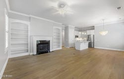 9201 Dayflower St, Prospect, KY 40059