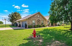 15897 W Gore Blvd, Cache, OK 73527-3107