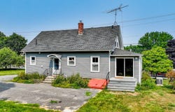 17 Main Street, Albion, ME 04910