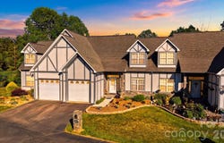 19 Heron Cove Loop, Hickory, NC 28601