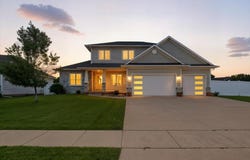 1809 Vera Way, Cedar Falls, IA 50613
