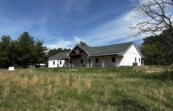 226 Douglas Rd, Murray, KY 42071