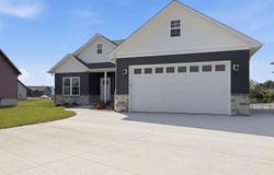 87 Betty Boyd Ln, Brandenburg, KY 40108