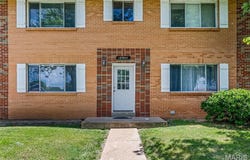 10944 Warwickhall Drive Drive, Bridgeton, MO 63044