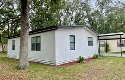 110 Magnolia Dr, Lady Lake, FL 32159