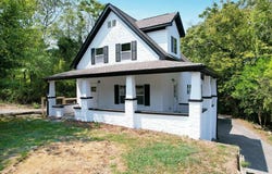 1515 Old Ringgold Road, Chattanooga, TN 37404