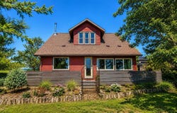 15043 Buckeye Ave, Whiting, IA 51063