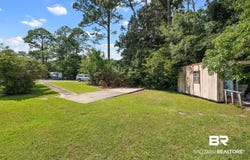 523 Escambia Cir, Lillian, AL 36549