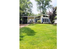316 Lakeside Drive, Ballwin, MO 63021