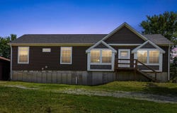3350 150th St, Riverside, IA 52327