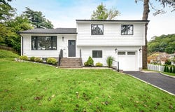 1 Harrison Ct, Summit City, NJ 07901-1713