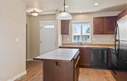 1673 E HORSEHAVEN AVE, Post Falls, ID 83854