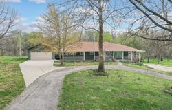 24722 Tonganoxie Drive, Leavenworth, KS 66048