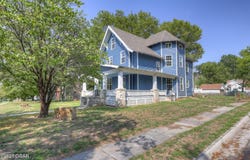1112 S Garrison Avenue, Carthage, MO 64836