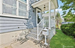 11 Beechwood Avenue, Metuchen, NJ 08840