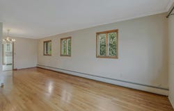 43 Floyd Place, East Norwich, NY 11732