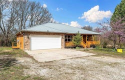 7959 Heritage Heights  RD, Seligman, MO 65745