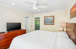 5280 KA HAKU RD unit: 13, Princeville, HI 96722