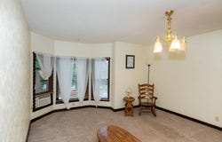 102 NW 9th Avenue, Waverly, IA 50677