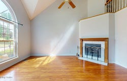 512 Valley College Dr, Louisville, KY 40272