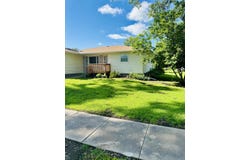 109 1ST Street, ELLIOTT, IA 51532