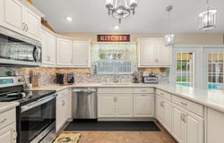 102 St Johns Blvd, East Palatka, FL 32131