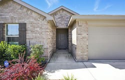 421 Alva Street, Azle, TX 76020