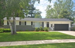 222 S Park Street, Zeeland, MI 49464
