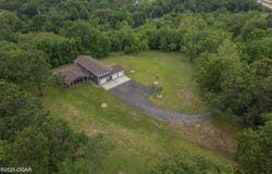 1546 S School Street, Goodman, MO 64843