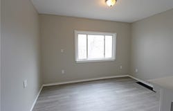 301 Paur St, Mt Washington, PA 15211