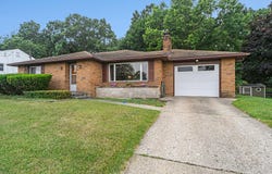 230 Espanola Avenue, Kalamazoo, MI 49004