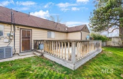 489 NW 4th Ave, Ontario, OR 97914