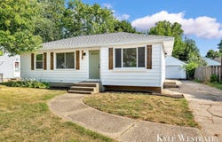 1122 Cricklewood Street SW, Wyoming, MI 49509