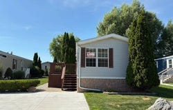 21298 Boquet Dr, Macomb, MI 48044