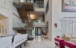 610 Harbor Cir, Key Biscayne, FL 33149