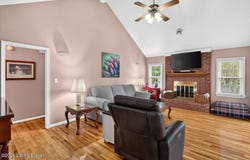 7214 Old N Church Rd, Louisville, KY 40214