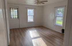 108 N 9th St, Sterling, KS 67579