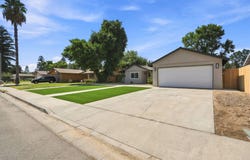 1047 S Noyes Street, Visalia, CA 93277