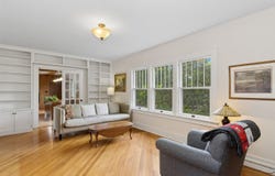 810 N Johnson St, IowaCity, IA 52245