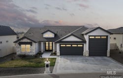 521 S Gabriel Ln, Nampa, ID 83687
